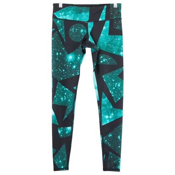 Alo Yoga Airbrush Island‎ Space Capri Crop Leggings Size Small Green Black Print - Picture 1 of 6